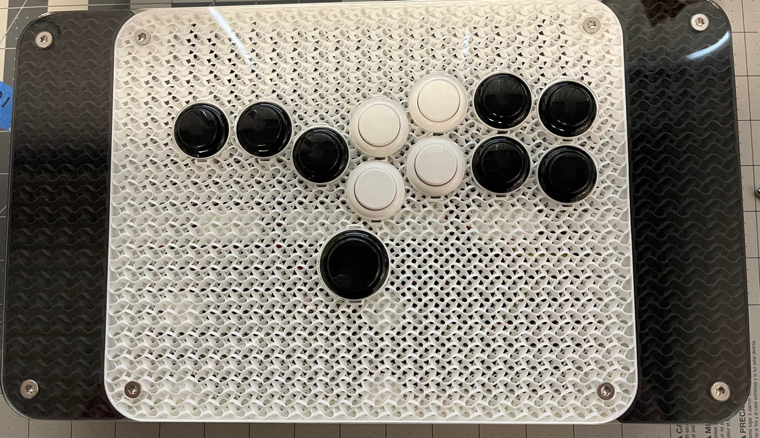 Open Box White / Black Leverless